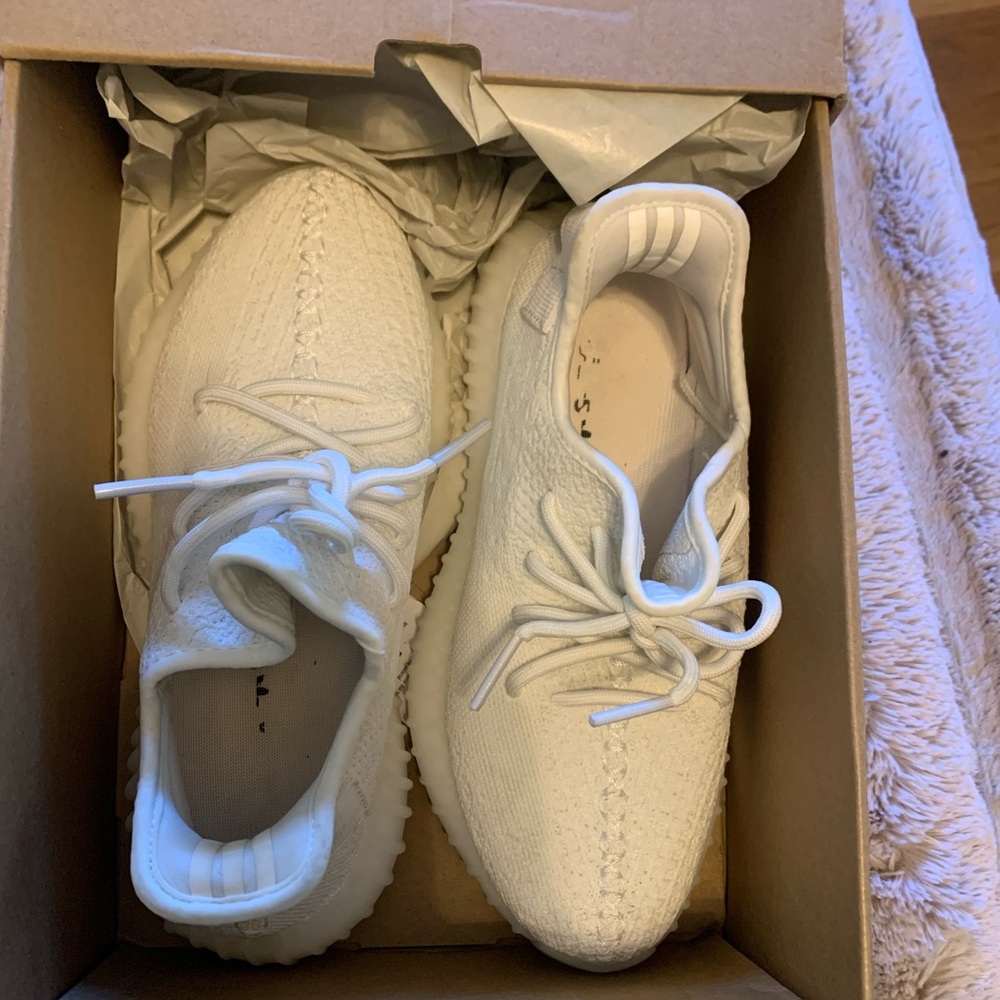 Triple Cream Yeezy’s ✨